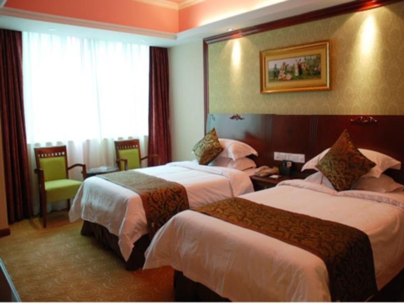 Vienna Hotel Shenzhen Train Station Branch Bagian luar foto